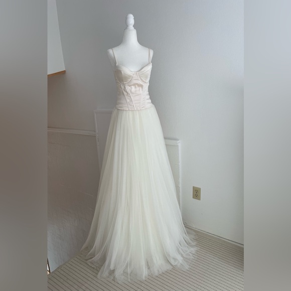 Pronovias Bridal Skirt NEW Soft Tulle with Court Train - Picture 5 of 15